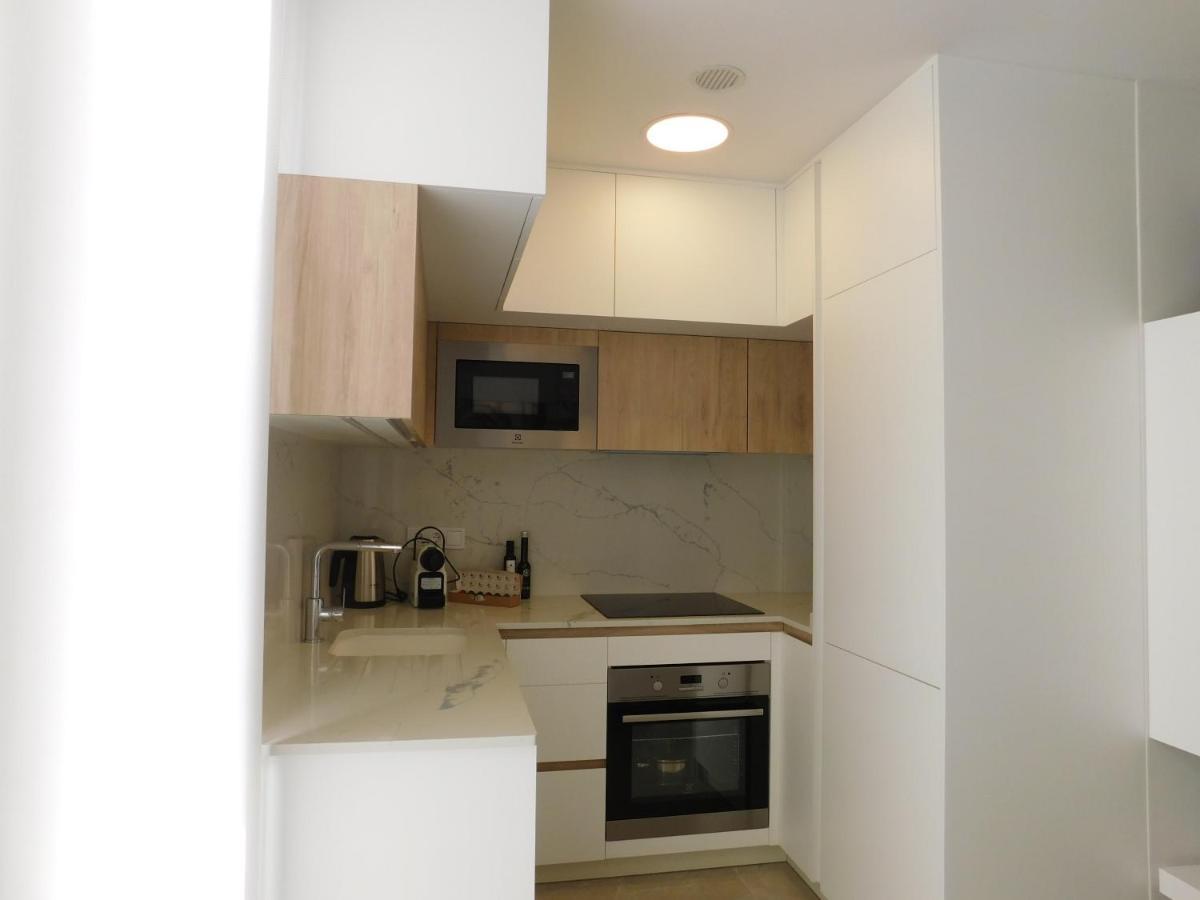 Modern And Cosy Apartment Close To The Beach ตอร์เรเวียคา ภายนอก รูปภาพ