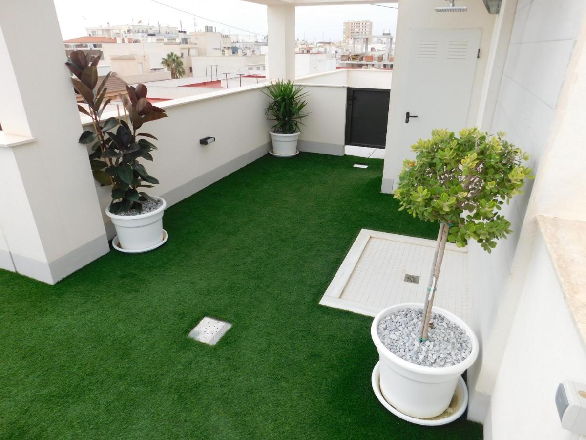 Modern And Cosy Apartment Close To The Beach ตอร์เรเวียคา ภายนอก รูปภาพ