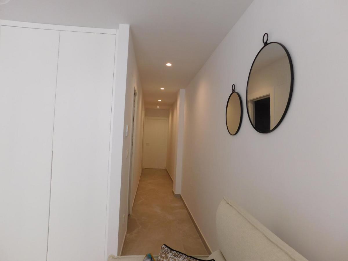Modern And Cosy Apartment Close To The Beach ตอร์เรเวียคา ภายนอก รูปภาพ