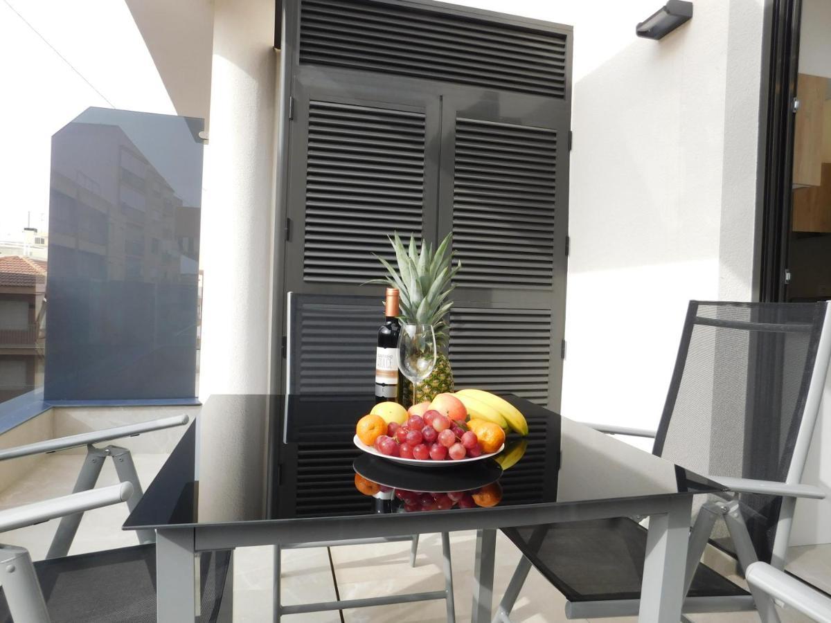 Modern And Cosy Apartment Close To The Beach ตอร์เรเวียคา ภายนอก รูปภาพ