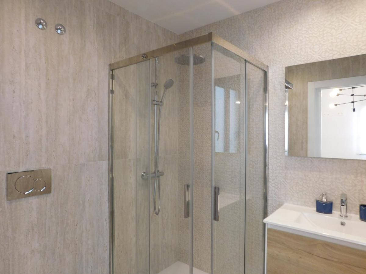 Modern And Cosy Apartment Close To The Beach ตอร์เรเวียคา ภายนอก รูปภาพ